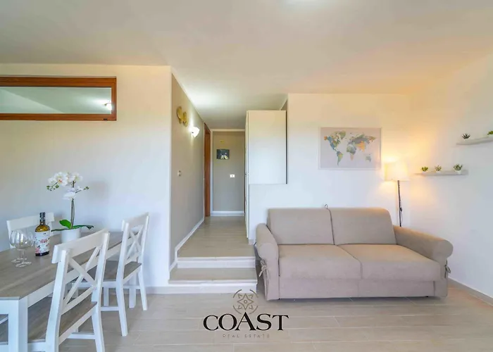 Bouganville - Vista Mare, Wi-fi, Doccia Esterna Olbia